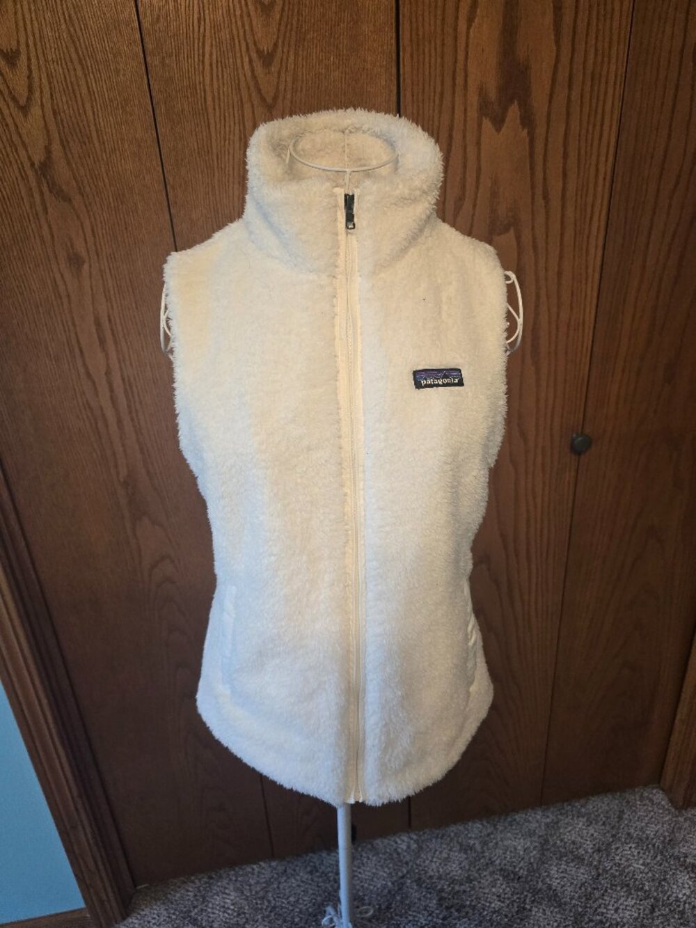 Patagonia Women’s White Los Gatos Fleece Vest Size M